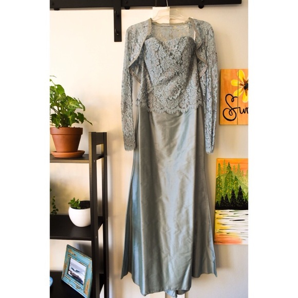 Jessica McClintock Dresses & Skirts - Jessica McClintock (Steve McClintock) Gown Jessica McClintock Dresses & Skirts - Jessica McClintock (Steve McClintock) Gown
